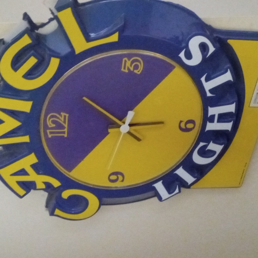 1993 Camel clock. **Works*